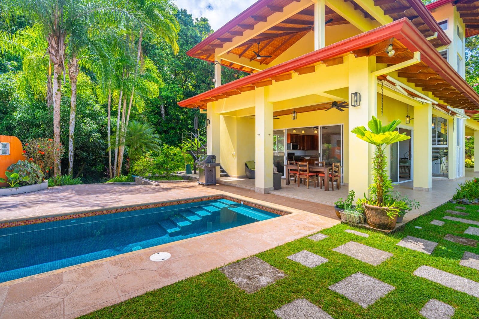 CASA DE ORQUÍDEAS | LUJOSA RESIDENCIA EN VENTA EN OJOCHAL, COSTA RICA